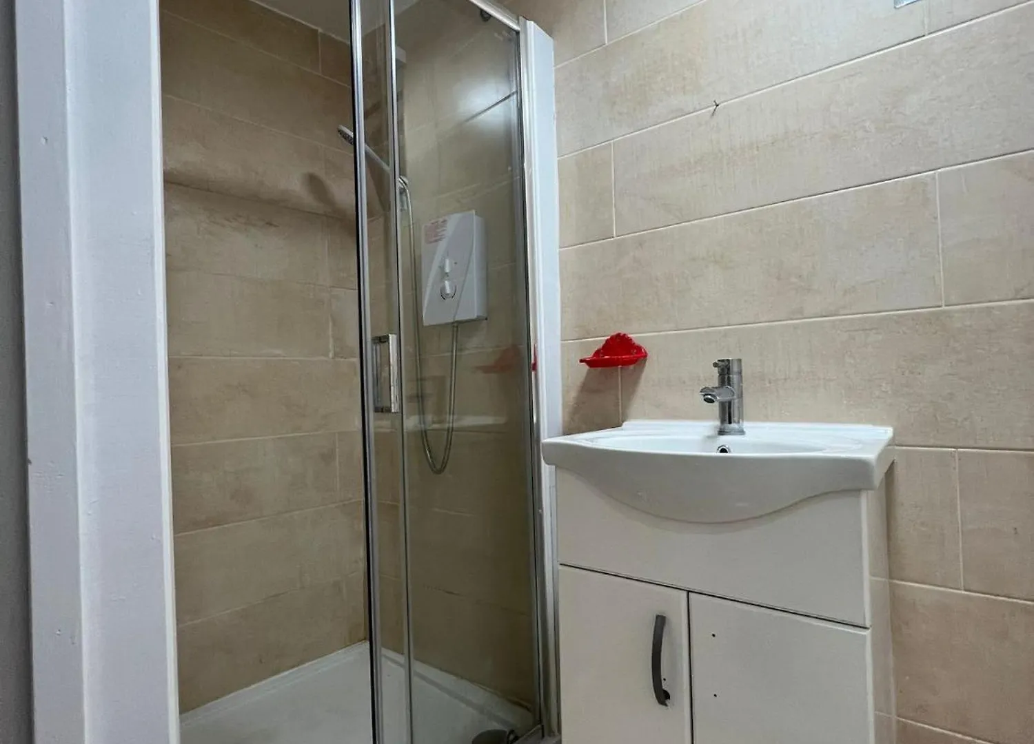 Starlet Manor Park Apartment London