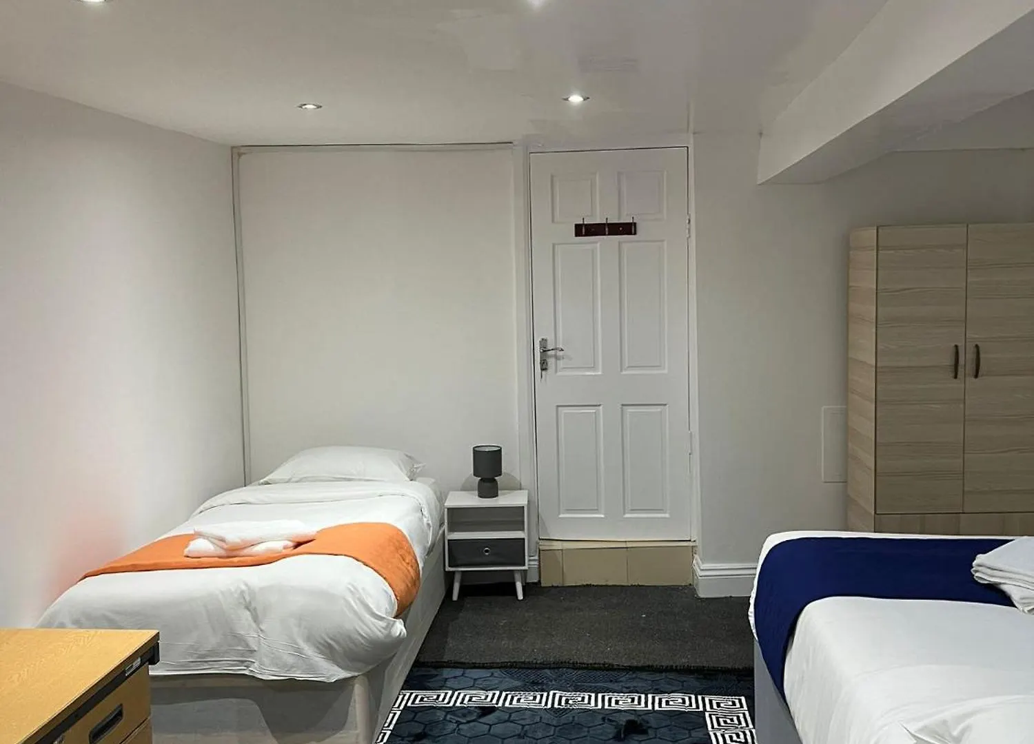 Starlet Manor Park Apartment London