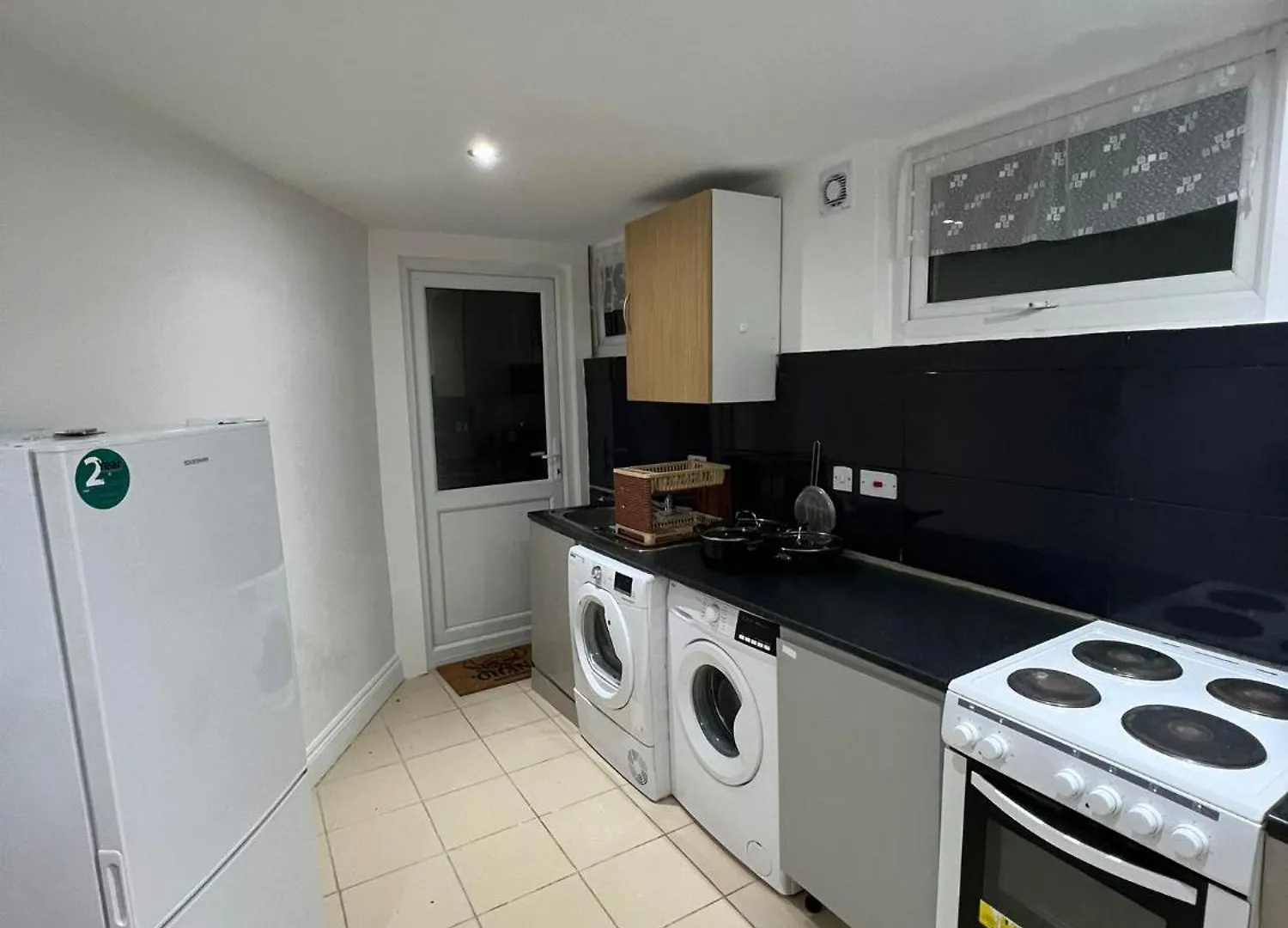 Starlet Manor Park Apartment London